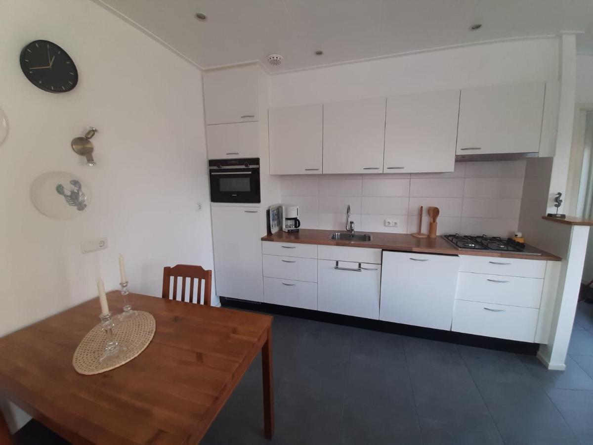 Appartement Boomgaard Vrouwenpolder Eksteriør bilde